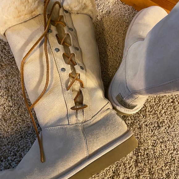 PERFECT ugg boots size 7 - Picture 1 of 8